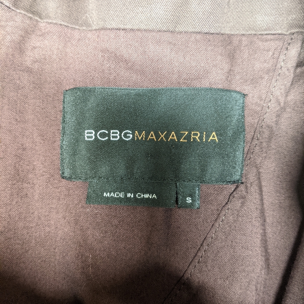 Button down - Picture 3 of 5